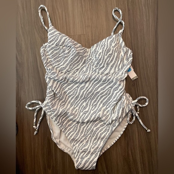 Time and Tru Black and White One Piece Swimsuit with Plunging Neckline size L - Picture 1 of 8